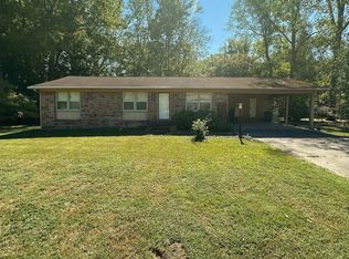 303 Millbrooke Dr, Hopkinsville, KY 42240