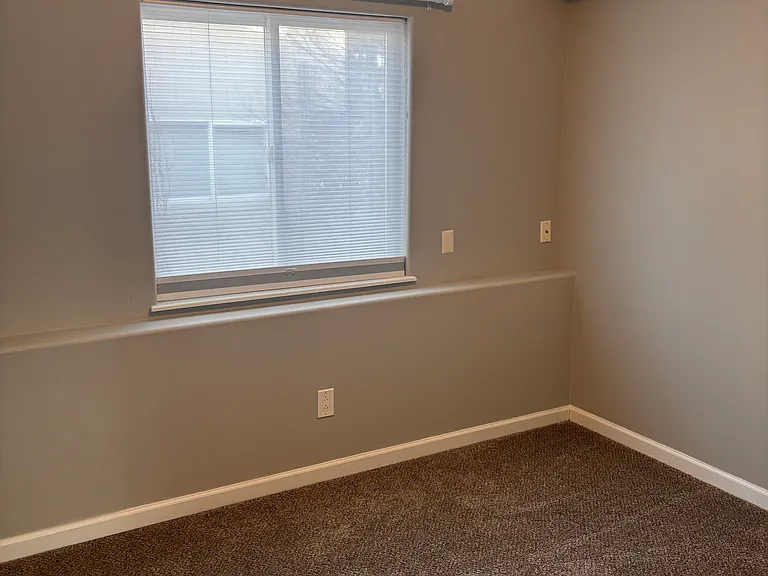 5971 Ridgelake Cir — Photo 13