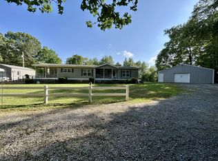 1771 New Hope Rd, Big Sandy, TN 38221
