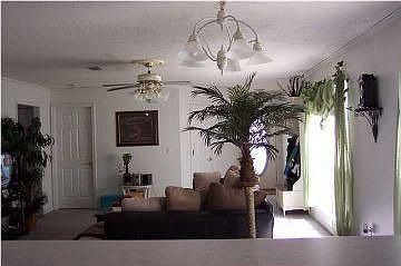 4th image of 2705 Tupelo Ave