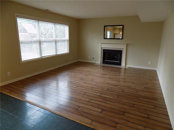 3rd image of 15418 Wildflower Ct