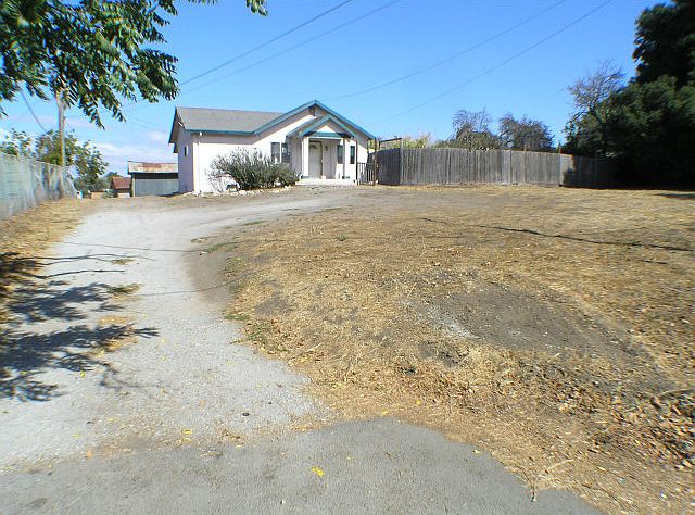 1st image of 1116 1st St