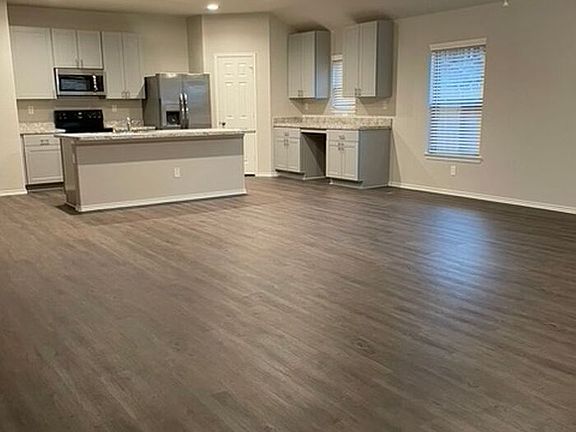 5th image of 20806 Acorn Valley Dr