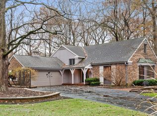 82 Lincolnshire Dr, Lincolnshire, IL