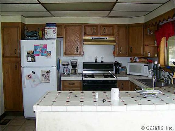 5th image of 64 Ossian St