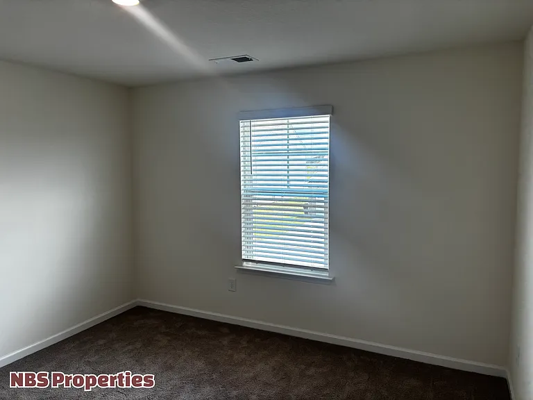 12309 Manhattan Ln — Photo 33