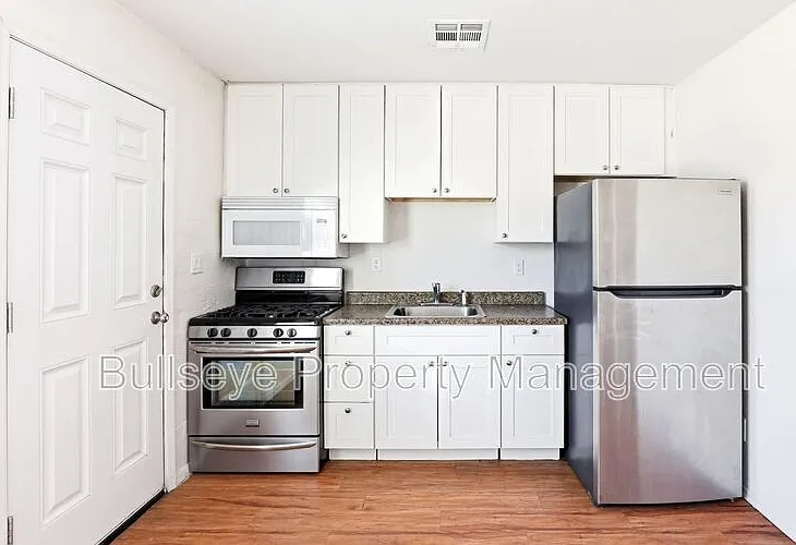 5645 S 6th St #2 — Photo 7