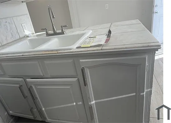 511 N 32nd Pl #A — Photo 13