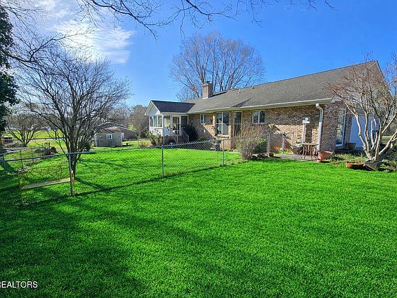 2nd image of 100 Northwestern Ave