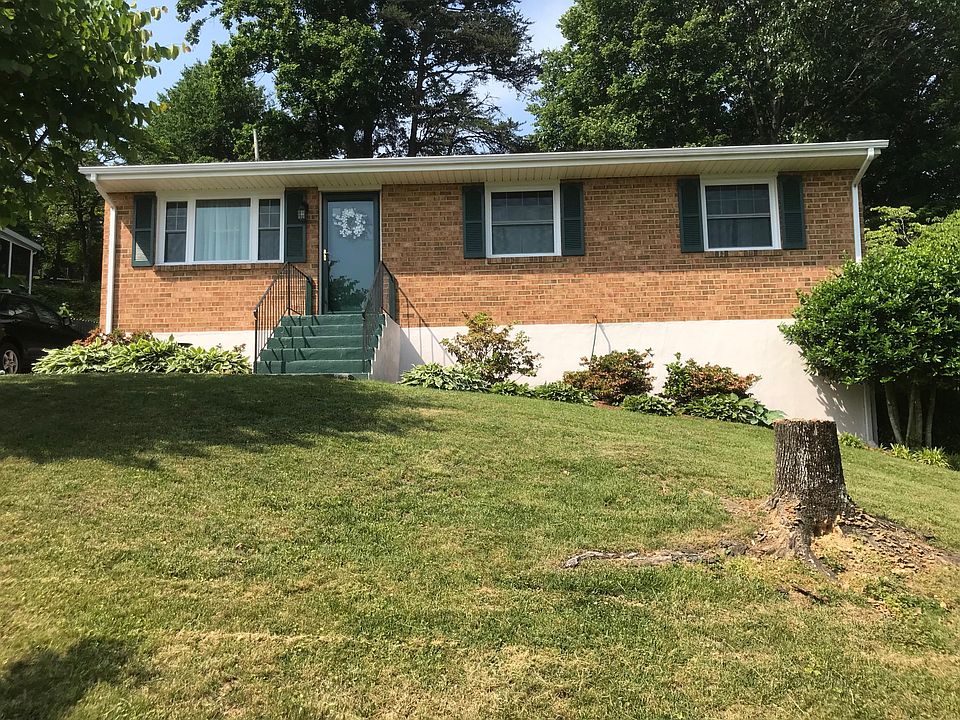 1st image of 4136 Arlington Hills Dr