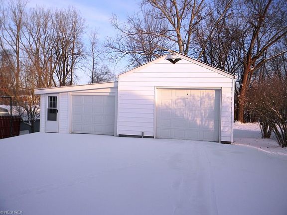 2nd image of 259 Devinney Ave