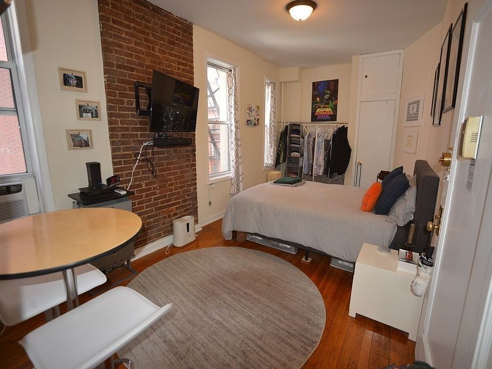 1st image of 300 E 92nd St APT 5B