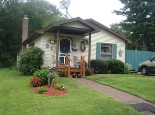 12 Division St, Shavertown, PA 18708