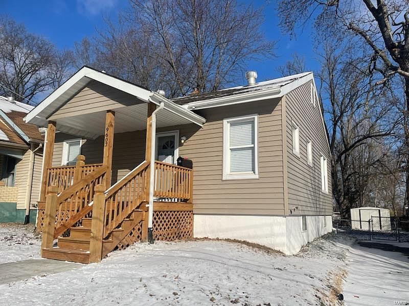 1st image of 9607 Robertson Ct