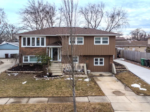 7747 162nd St, Tinley Park, IL 60477