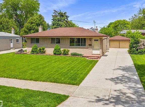 2nd image of 44236 Donley Dr