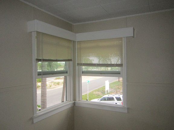 4th image of 1837 S Myers St APT 1-12
