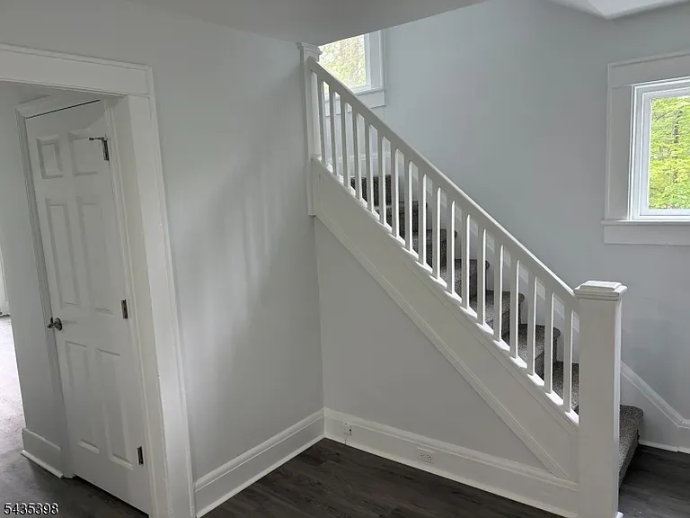 1104 Washington Ave — Photo 4