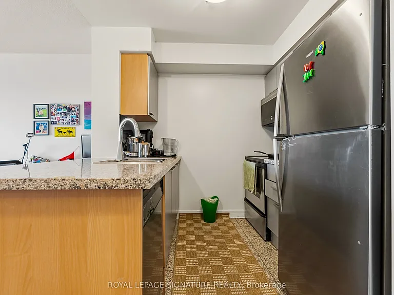 16 Harrison Garden Blvd #1609 — Photo 12