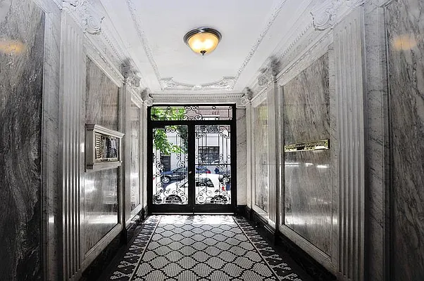 Rented by Buchbinder & Warren | media 37