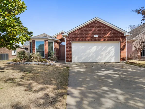 12913 Parkersburg Dr, Fort Worth, TX 76244