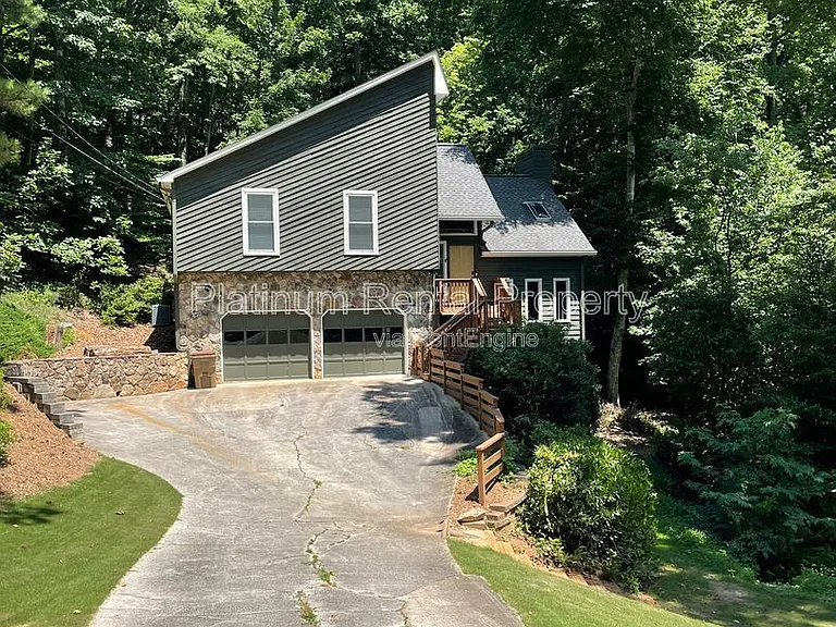 4186 Nowata Dr NE — Photo 1