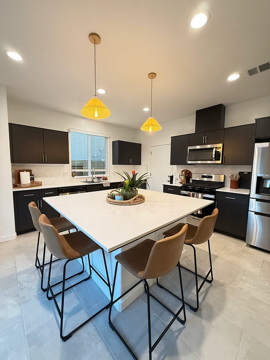 Building Photo - 299 S Talus Way