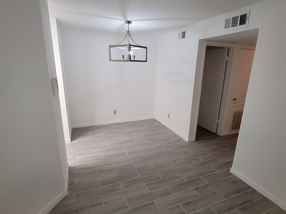1st image of 12500 Sandpiper Dr APT 90