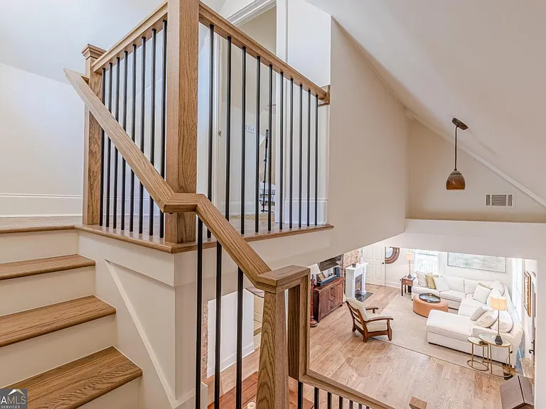 1118 Glenwood Ave SE — Photo 50