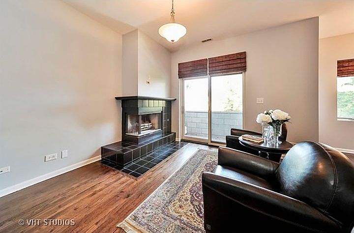 1st image of 2136 W Evergreen Ave #2C