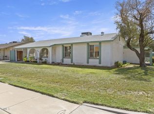 2433 W Poinsettia Dr, Phoenix, AZ 85029