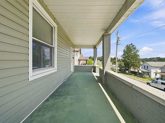 4th image of 1829 Rebecca St