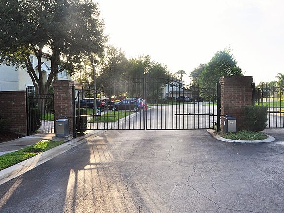 3rd image of 14033 Deep Lake Dr