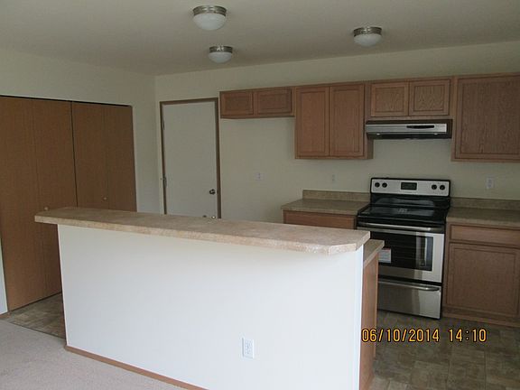 2nd image of 4612 Shuksan St