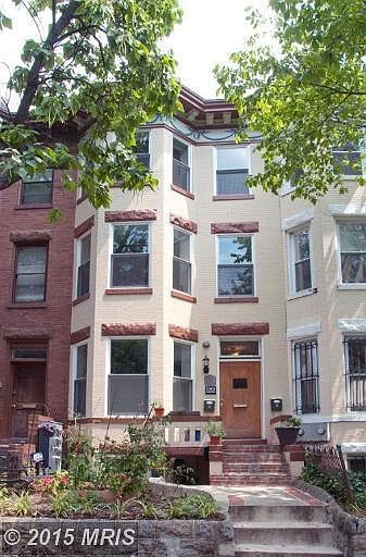 Beautiful TH on Leafy Mount Pleasant Street