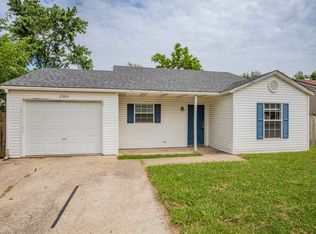 2509 Parkcrest Dr, Bentonville, AR 72712