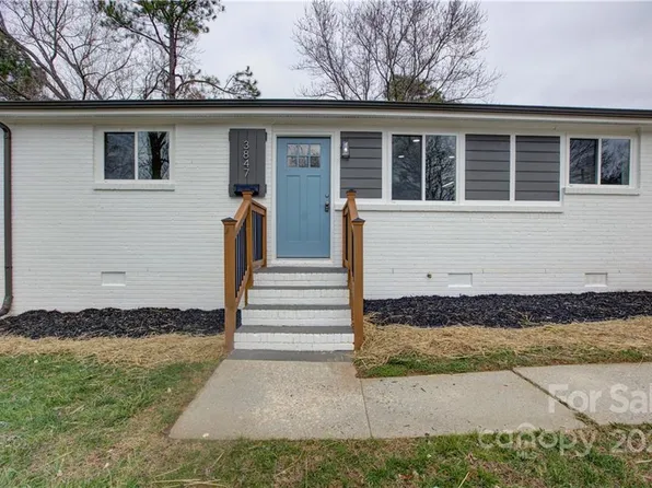 3847 Stonehaven Dr, Charlotte, NC 28215