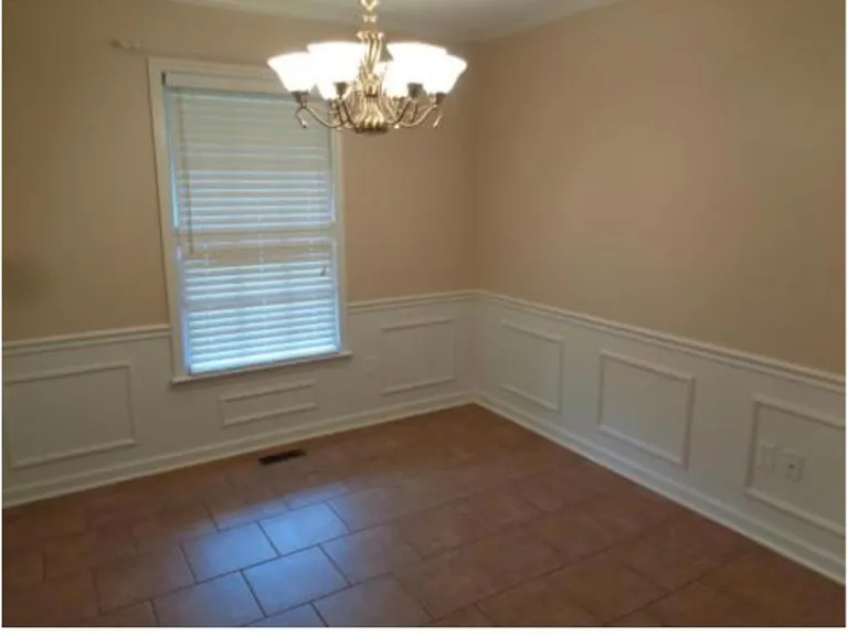 109 Windbriar Dr — Photo 5