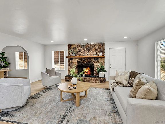 4th image of 9130 Shadow Hill Rd