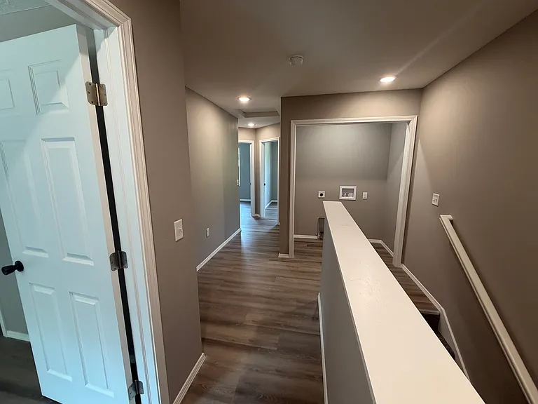 1639 W Belmont St #A — Photo 11