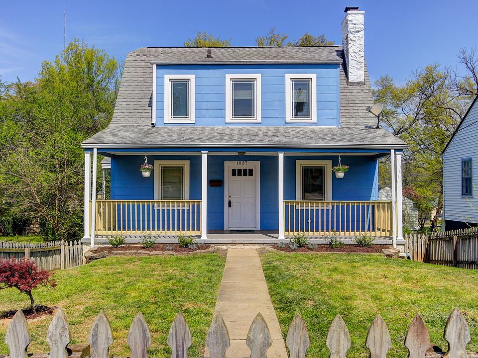 1st image of 1037 NE Ashwood Pl