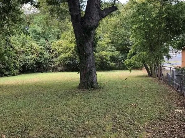 304 E 17th St, Bryan, TX 77803