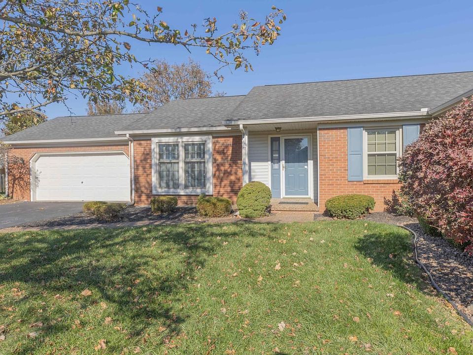 1st image of 728 Kingswood Dr N