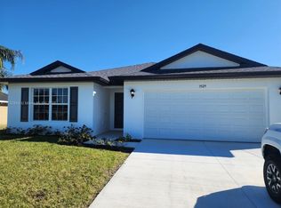 3529 NE 20th Pl, Cape Coral, FL 33909