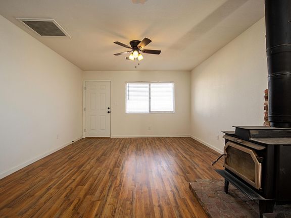 3rd image of 46057 20th St E