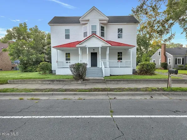 512 N Pine St, Warsaw, NC 28398