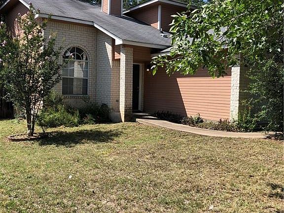 2nd image of 1806 Ramona Cir