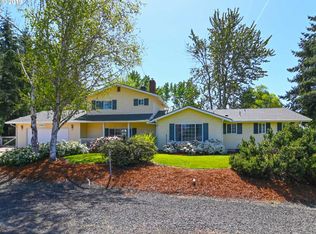 27981 Green Oaks Dr, Eugene, OR 97402