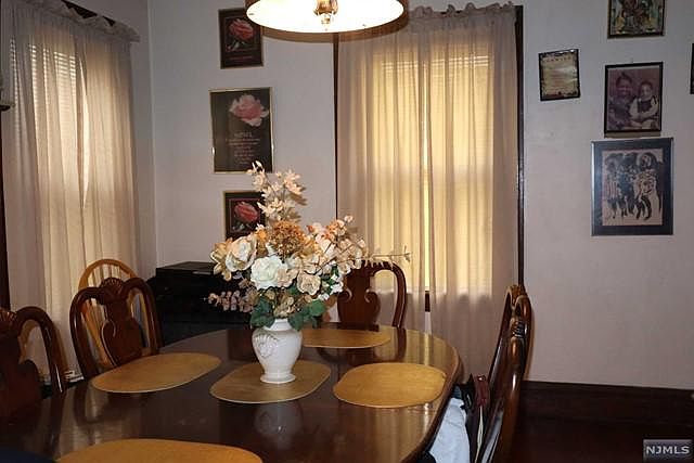 1st image of 14 Kenmore Ave #16
