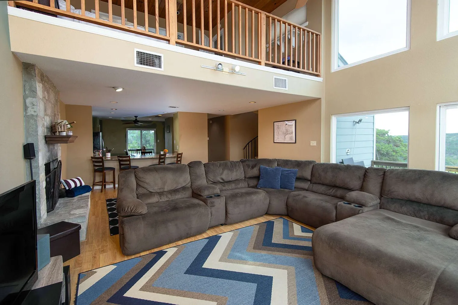 2 bed, 2.0 bath, 1829 sqft, $4,303 — Photo 1